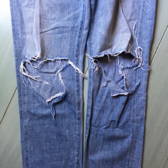 Citizens of Humanity Liya High Rise Jeans in Torn - Picture 5 of 7